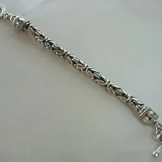 Artisan-crafted 925 sterling silver Balinese chain bracelet showcasing an intricate hand-forged Borobudur link weave and a classic toggle clasp layout.